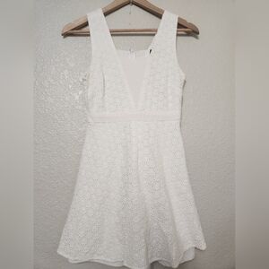 Love Reign Jr Women's White Fit & flare Eyelet Sleeveless dress Small Short